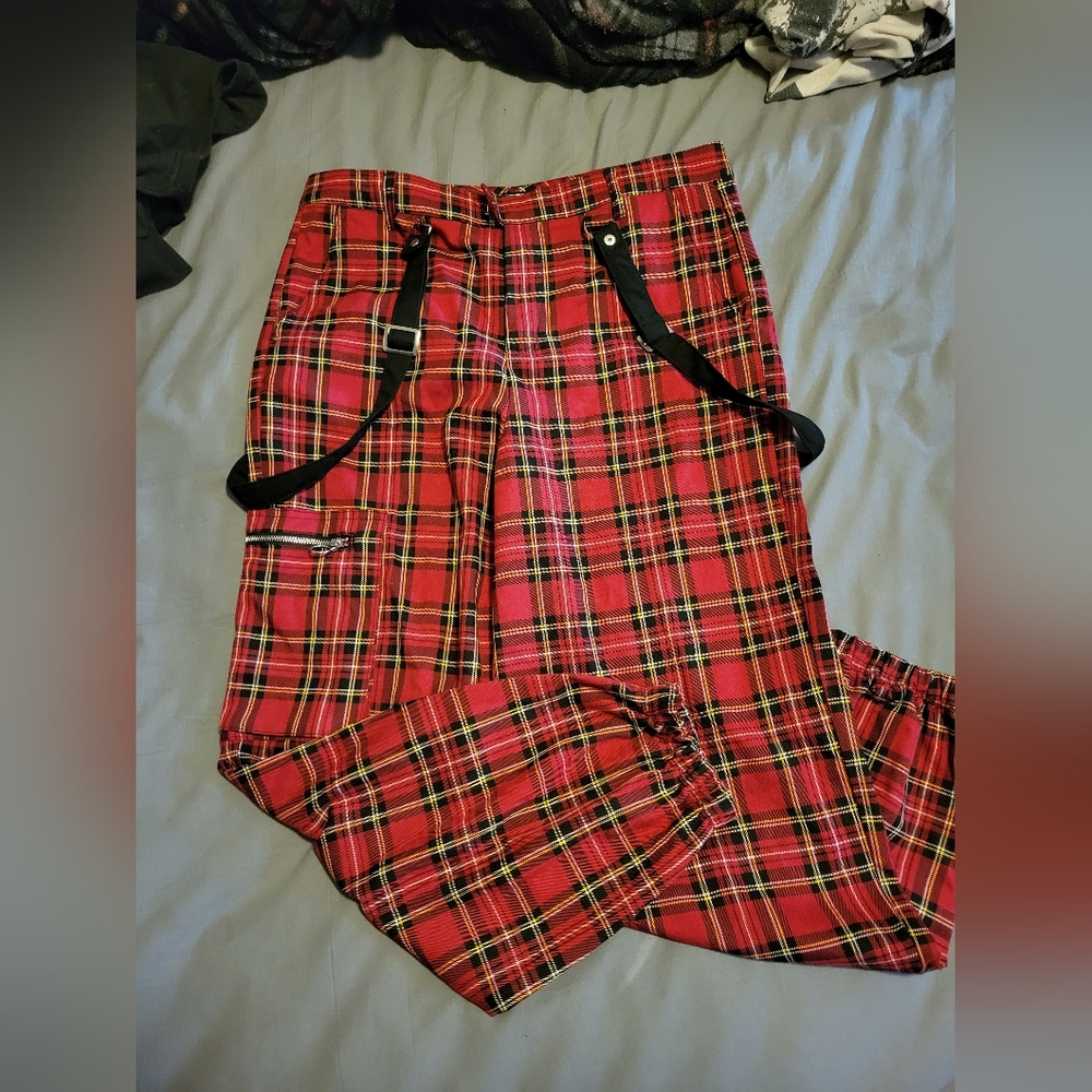 Hot topic pants